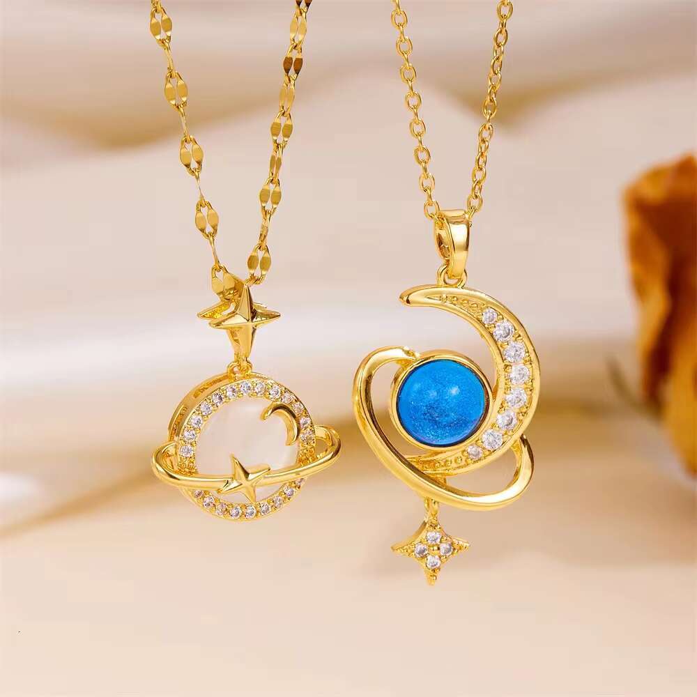 Trendy Fashion Made in China Stainless Steel Gold Saturn Pendant Necklace Accessories for Women