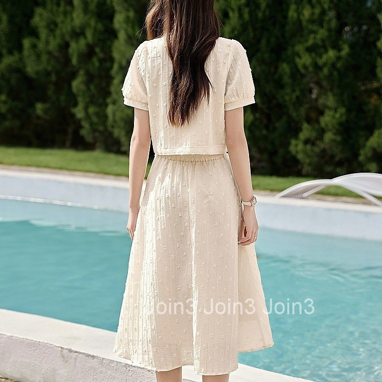 Temperament Small Fragrance Fashionable Texture Set 2025 Summer New Shirt Half Skirt Womens Set