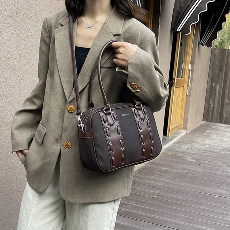 Advanced Style Home Handheld Crossbody for Women 2025 New Fashionable Niche Design Boston Shoulder Bag