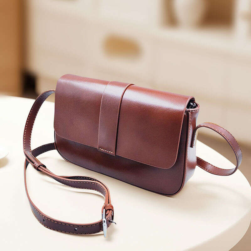 2025 new vegetable tanned genuine leather women's bag this year's solid color simple and fashionable single shoulder crossbody small square 