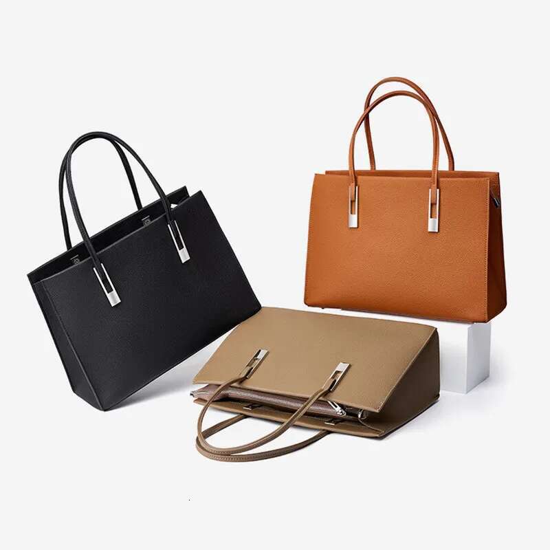 2025 Trendy Real Genuine Leather Tote Bags Designer Women's Elegant Handbags New Fashion Cowhide Shoulder Bag