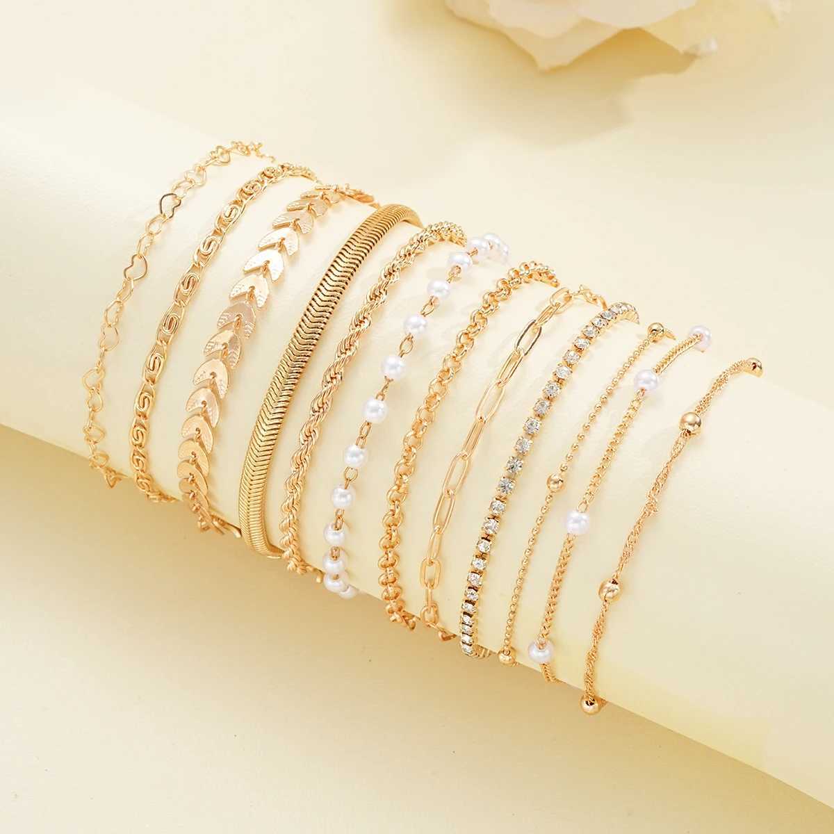 12Pcs Vintage Elegant Gold Color Bracelet Sets Simple Copper Metal Zircon Pearl Chain Bracelet for Everyday Party Jewelry Gifts 2024 XJ250707