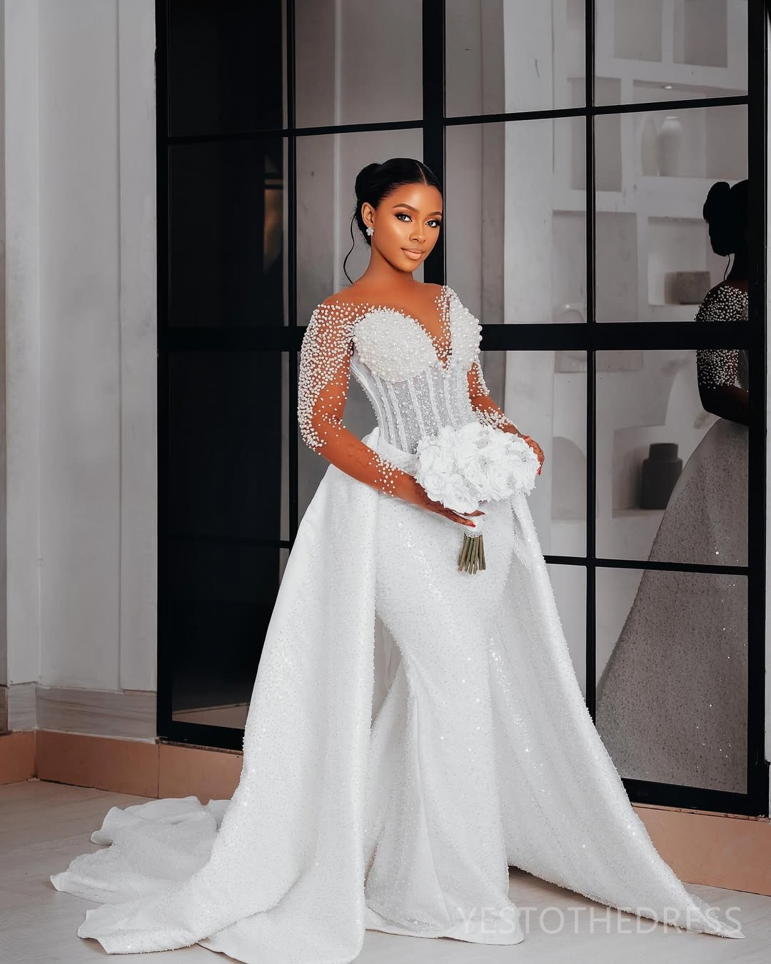2025 Aso Ebi Mermaid Wedding Dress For Bride Bridal Gowns Detachable Train Illusion Beaded Lace Crystals Decorations Luxurious Wedding Gowns for Black
