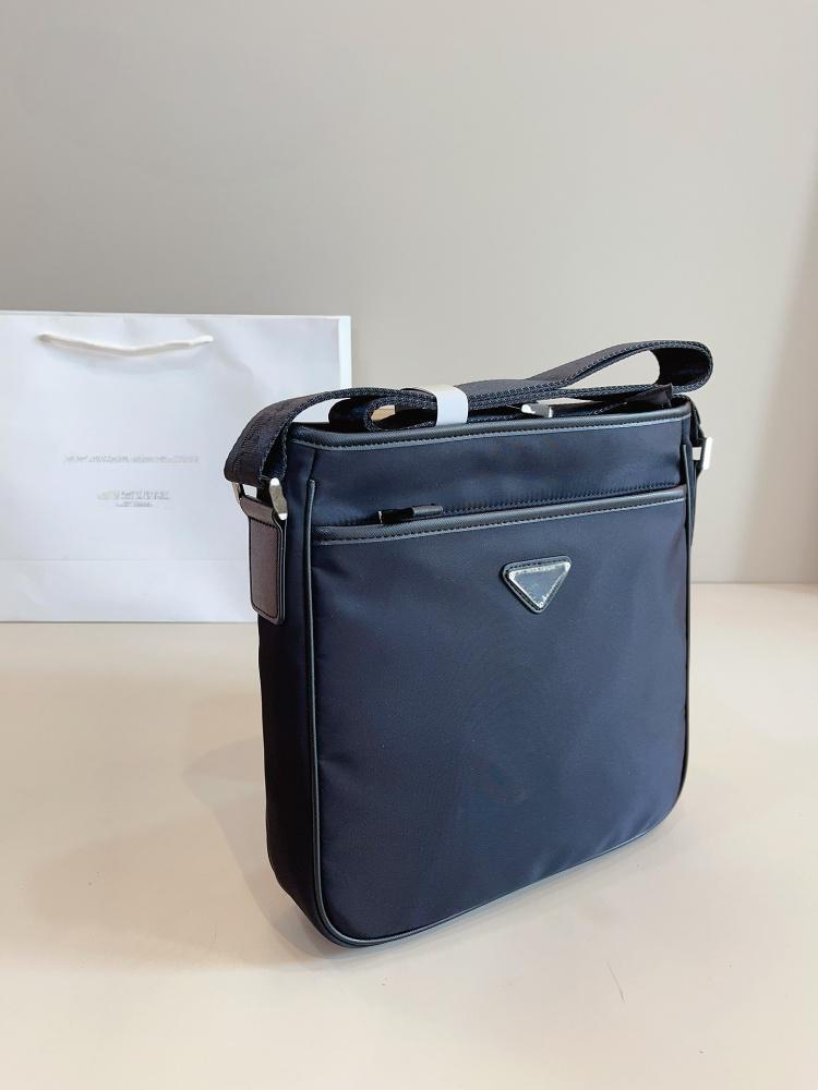 Men's crossbody bag, shoulder bag, unisex environmentally friendly nylon cloth double-sided casual backpack
