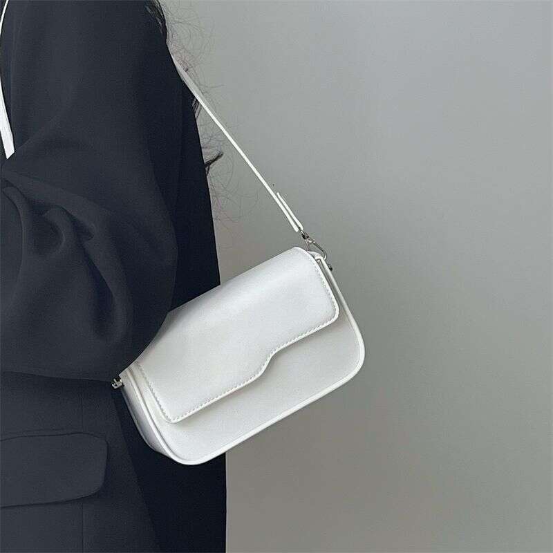 popular high-end texture for women, 2025 new trendy versatile crossbody bags French niche fashion shoulder bags