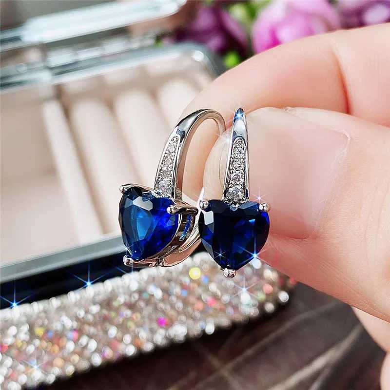 Huitan Gorgeous Blue CZ Heart Drop Earrings Women Engagement Wedding Party Accessories Good Quality Fashion Jewelry Nice Gift Y250510