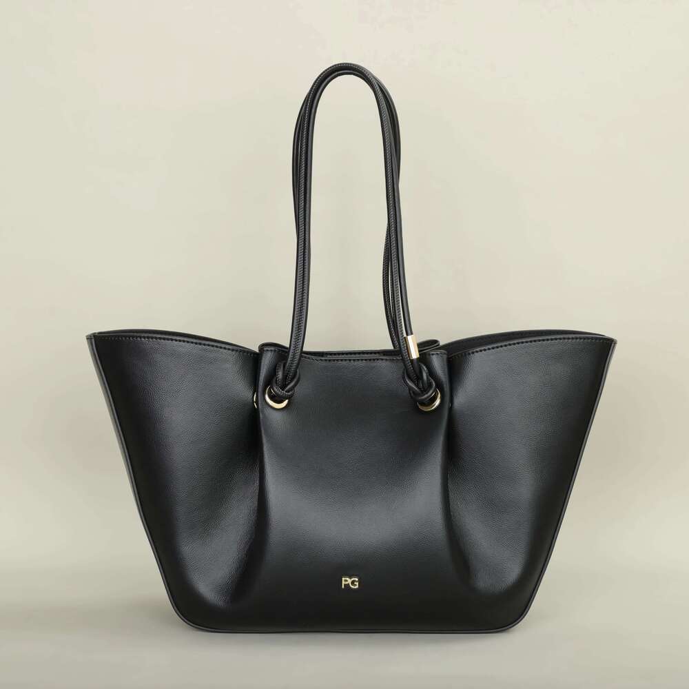 Large-Capacity Light Fashion Atmosphere Women's Shoulder Bag