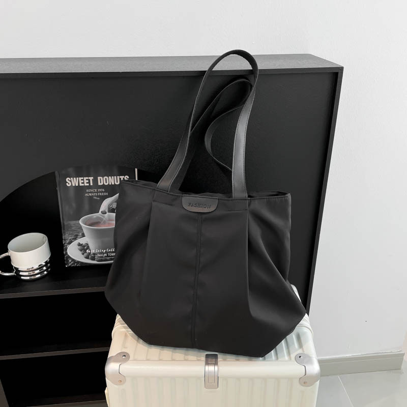 Free Delivery Designer Bag Capacity Women's Fashionable Waterproof Oxford Handheld Single Shoulder Large Casual Versatile Simple Cloth Bag Luxury