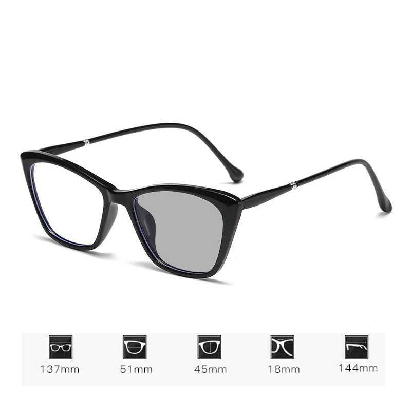 2024 Retro Cat Eye Photochromic Myopia Glasses Women Large Frame Color Changing Eyewear Anti Blue Light Near Sight Glasses W250513