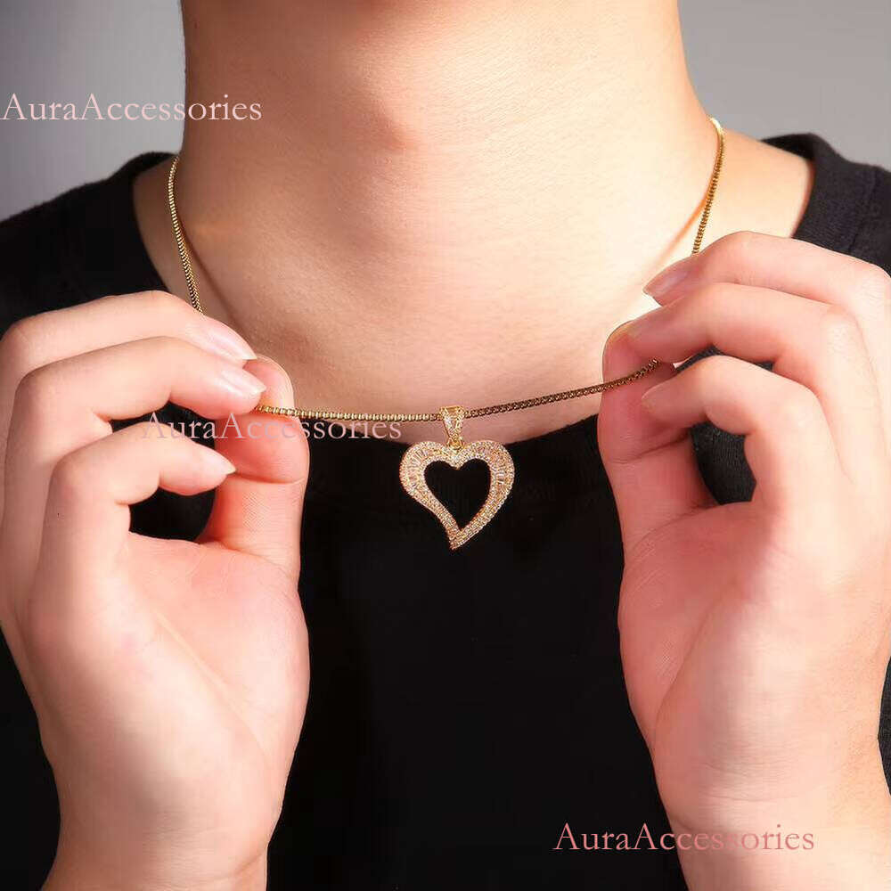 Uwin Mini Hollow Heart Pendant Iced Out Bling Charm With Box Chain Statement Necklace Men Women Hip Hop Chains Jewelry Gift