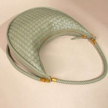 Internet celebrity woven pattern crescent armpit women's versatile 2025 spring/summer new item single shoulder diagonal cross dumpling bag
