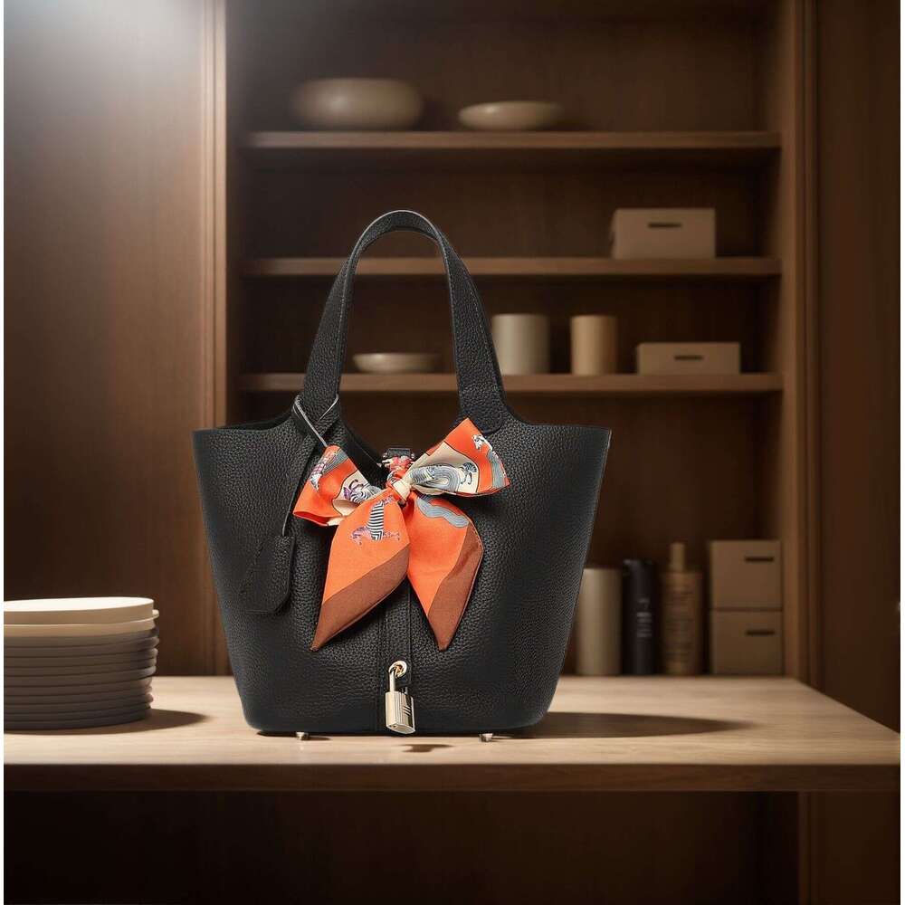 New water bucket, vegetable basket, women's leather top layer, hand-held mommy bride's wedding bag, high-end silk scarf