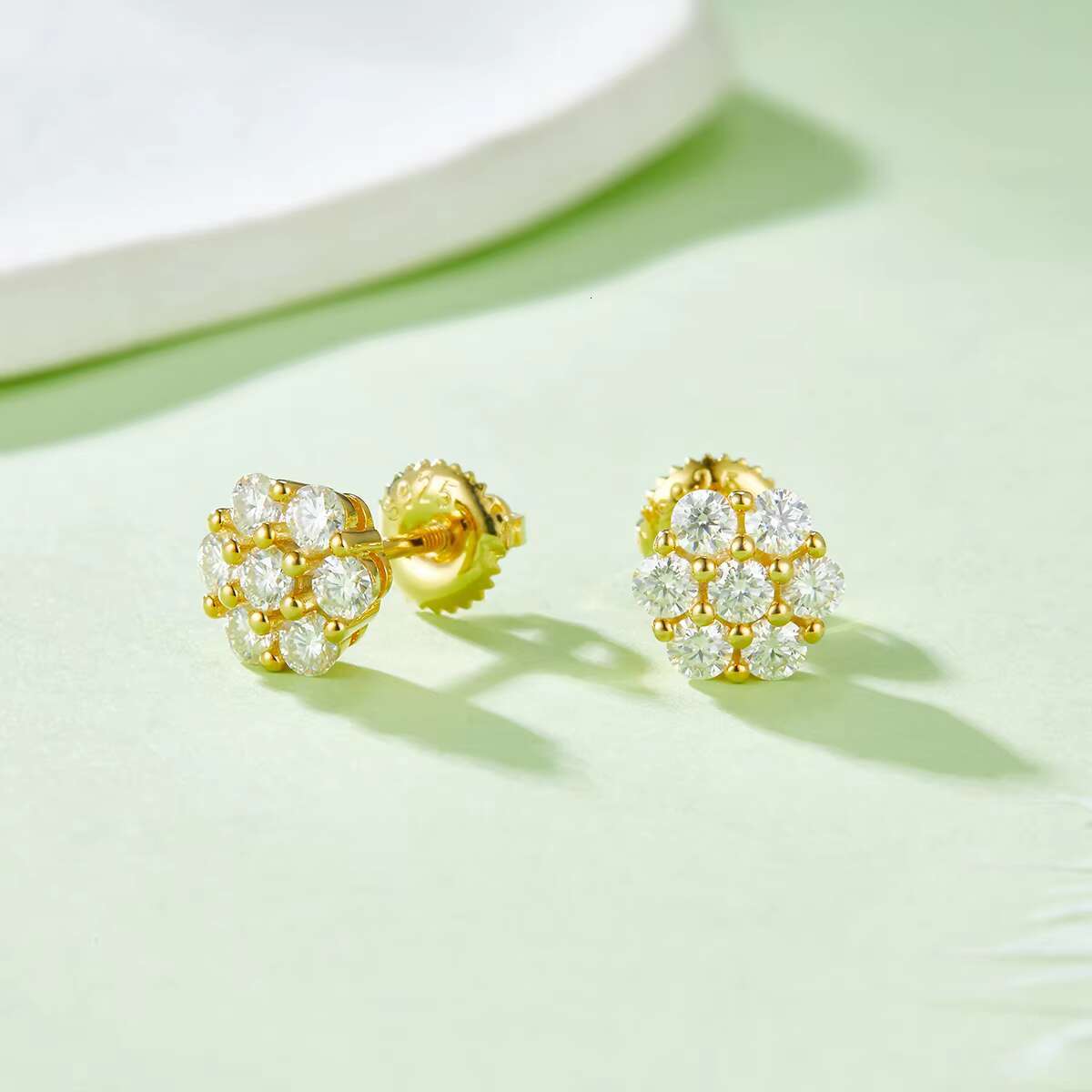 Factory Price 18K Gold Plated 925 Sterling Silver Moissanite Hip Hop Screw Back Earrings For Men