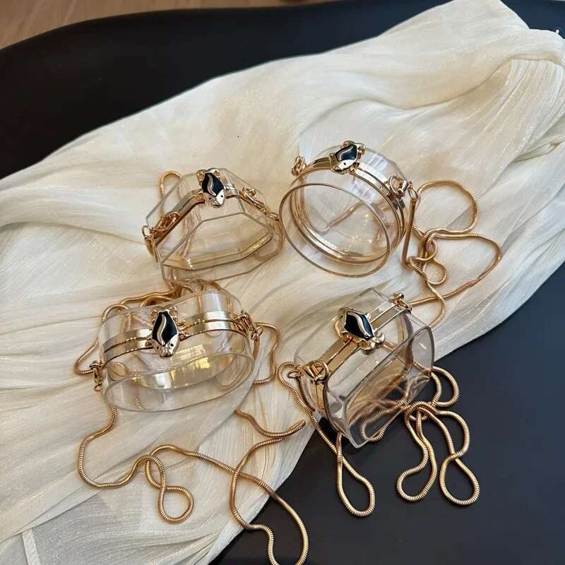 Shaped Women's Love Chain Diagonal Straddle Gold Lock Buckle Transparent Shoulder 2025 Summer New Crossbody Bag