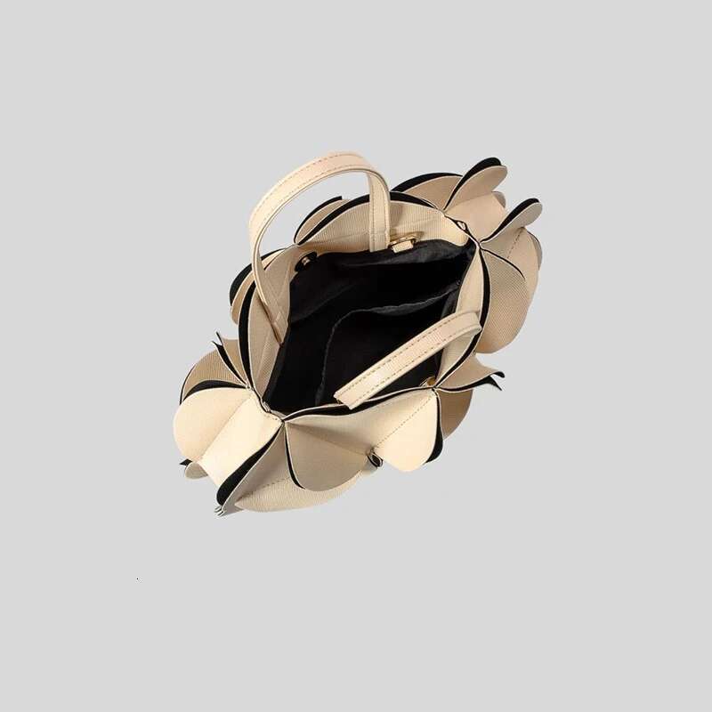Fashion Flower Design Women Handbags Elegant Petal Shoulder Bag Pu Letaher Crossbody Bags