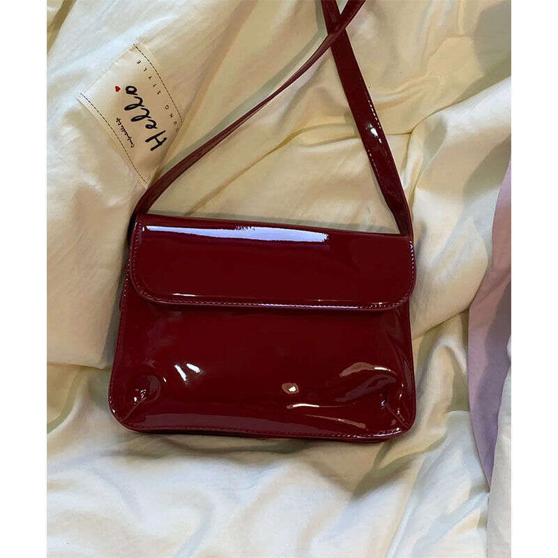 Red patent leather small armpit 2025 new fashionable and versatile square hand-held shoulder crossbody bag