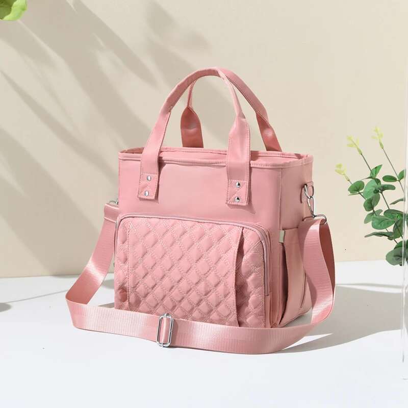 Extra Large Capacity Fashionable Lunch Hot-pressed Waterproof and Leak-proof Storage Travel Picnic Mommy Bag