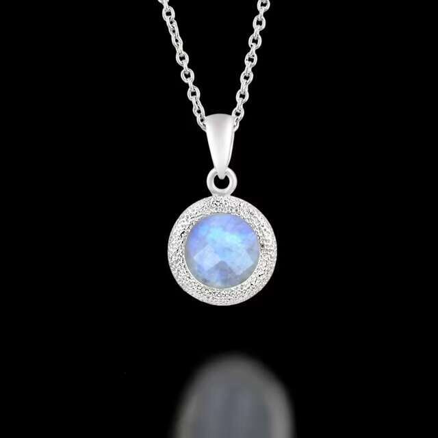 Elegant sterling sier moonstone pendant necklace with natural hammer design, wedding party gift charm chain accessory