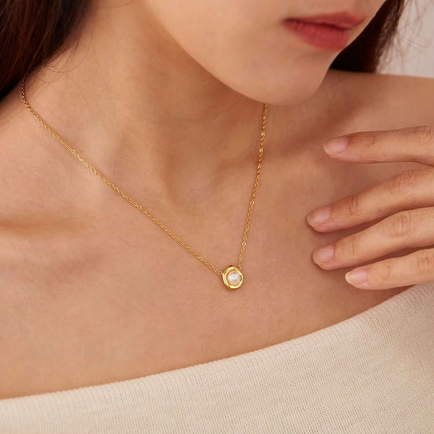 Pearl Pendant Stainless Steel Gold Plated Fashion Necklace Women's Gift Jewelry