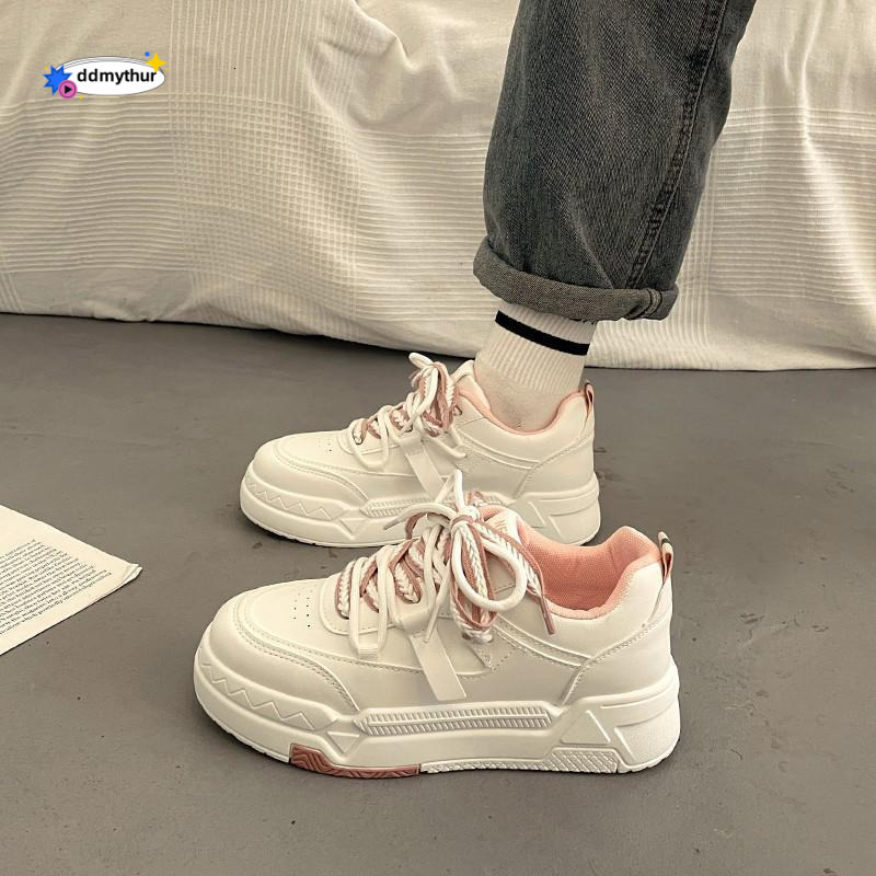 Thick soled white for women in spring autumn, with a high-end feel. 2025 new niche and versatile casual sports board shoes ddmythur