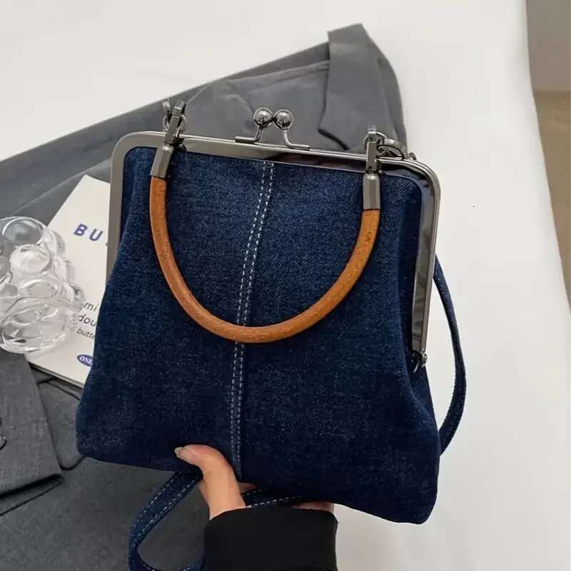 Women Denim Handbag With Kiss Lock Clasp Vintage Coin Crossbody Purses Bag For Lady Outdoor Portable Wedding Shoulder Bags