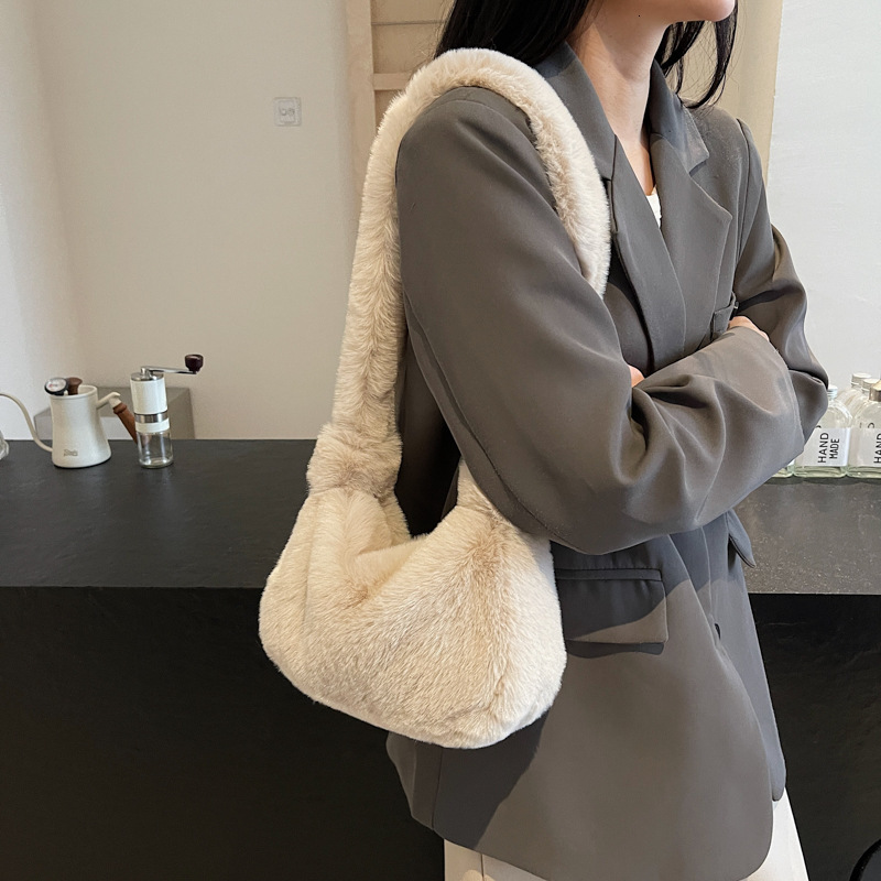 New Fashion Trendy Women's Plush Cross Cute Handheld Shoulder Bag Can Hold Mobile Phone