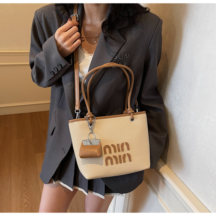 Designer Bag Luxury Bag Exclusive Tote For Women Stylish Summer Shoulder Spacious Versatile Underarm Shoulder Bag Crossbody Purse Free Shipping