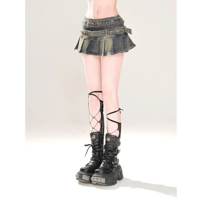 Simple solid color belt n highquality denim skirt for women slim sexy versatile highwaisted Aline pleated mini y2k 250513