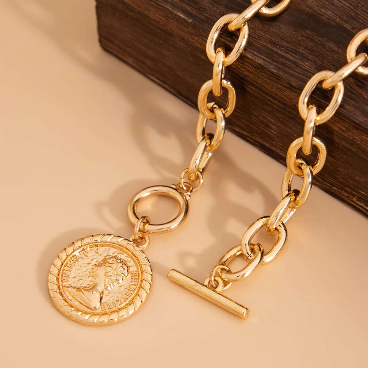 Fashion accessories women's metal plate pendant collarbone chain simple geometric necklace