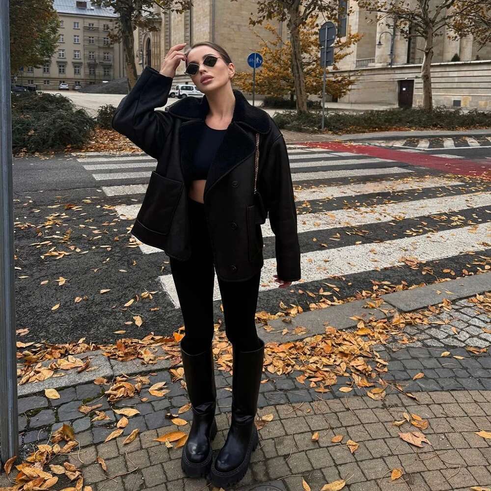 INS Beige Brown Black Classic Three Color Big Turn Down Collar Long Sleeves Women Loose Fleece Lined Jacket Coat ZATT New