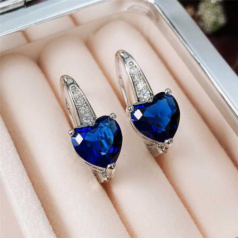 Huitan Gorgeous Blue CZ Heart Drop Earrings Women Engagement Wedding Party Accessories Good Quality Fashion Jewelry Nice Gift Y250510