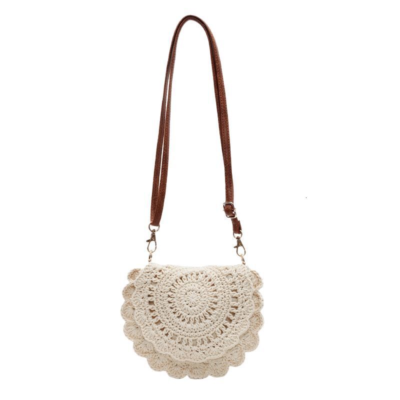 New lace round crossbody cotton with hollowed out single shoulder grass woven beach bag, cute and versatile women's bag