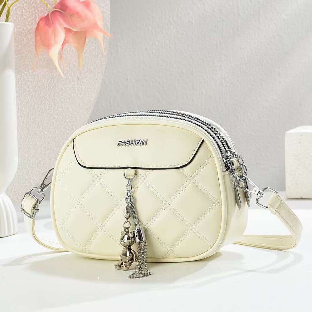 Xiaoxiangfeng Lingge for Women 2025 New Fashionable and Popular Soft Leather Crossbody Small Bag, Internet Famous Shoulder Bag