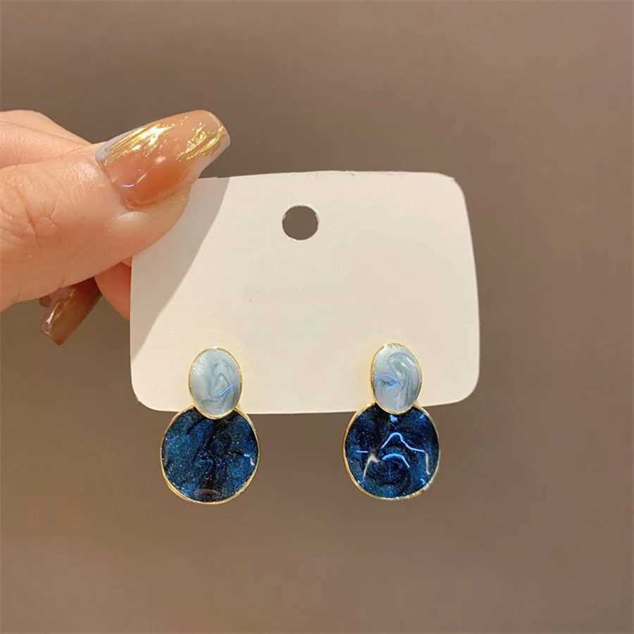 Fashion Elegant Geometrical Earrings Retro Blue Enamel Round Stud Earrings for Women Brincos 2C003 Y250510