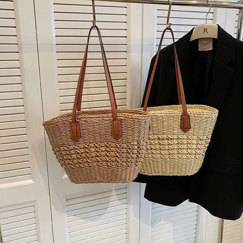 Designer Bag 2025 Summer Handwoven Straw Tote Bags Women Vintage Hollow Out Handbag Basket Rattan Vacation Shoulder Bag For Beach Luxury Bag