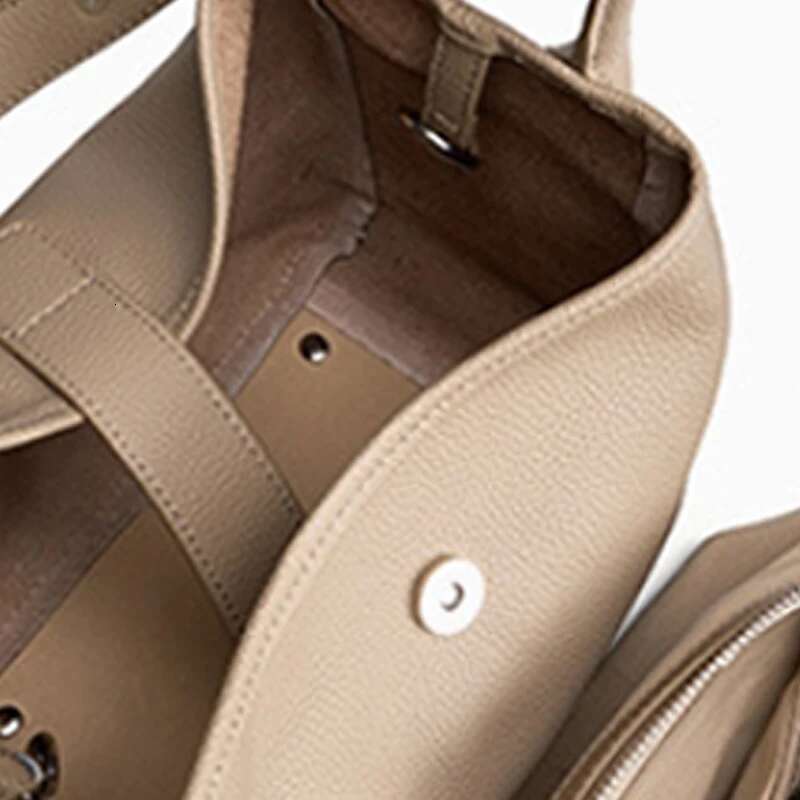 Classic Genuine Leather Basket Handbag For Women Simple Ladies Tote Commuter Crossbody Buckle Design Shoulder Bag