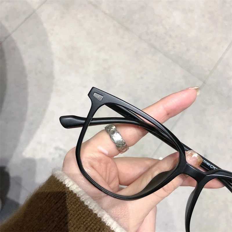 Oversized Women Myopia Glasses Luxury Design Anti-blue Light Prescription Eyeglasses Unisex Nearsights Eyewear Diopter 0 To-4.0 W250513