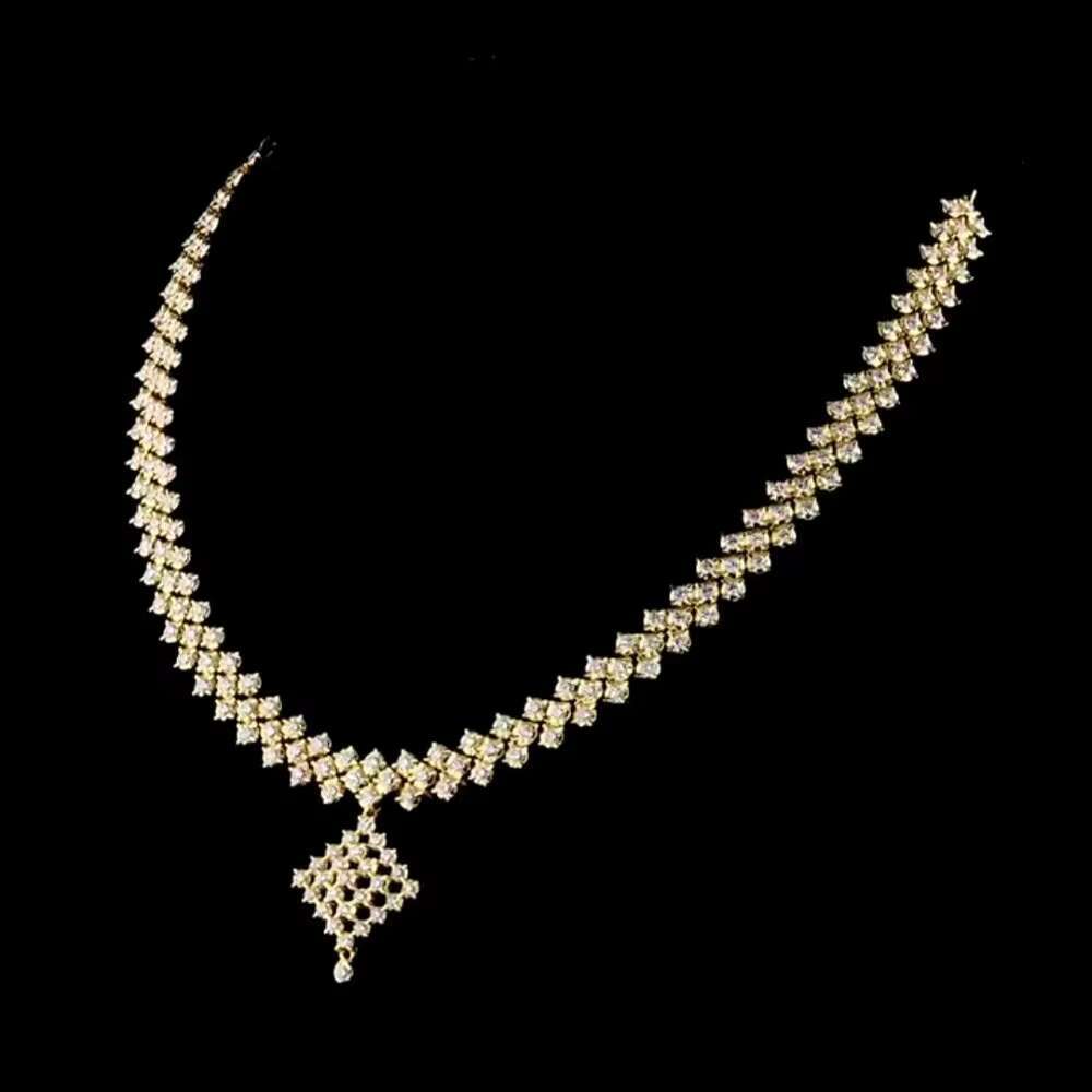 Solid Chain IGI Certified Bright Cut Natural t/22kt Square Exquisite Pendant Necklace