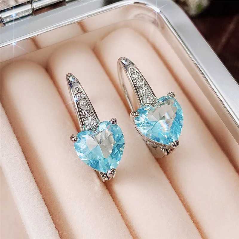 Huitan Gorgeous Blue CZ Heart Drop Earrings Women Engagement Wedding Party Accessories Good Quality Fashion Jewelry Nice Gift Y250510