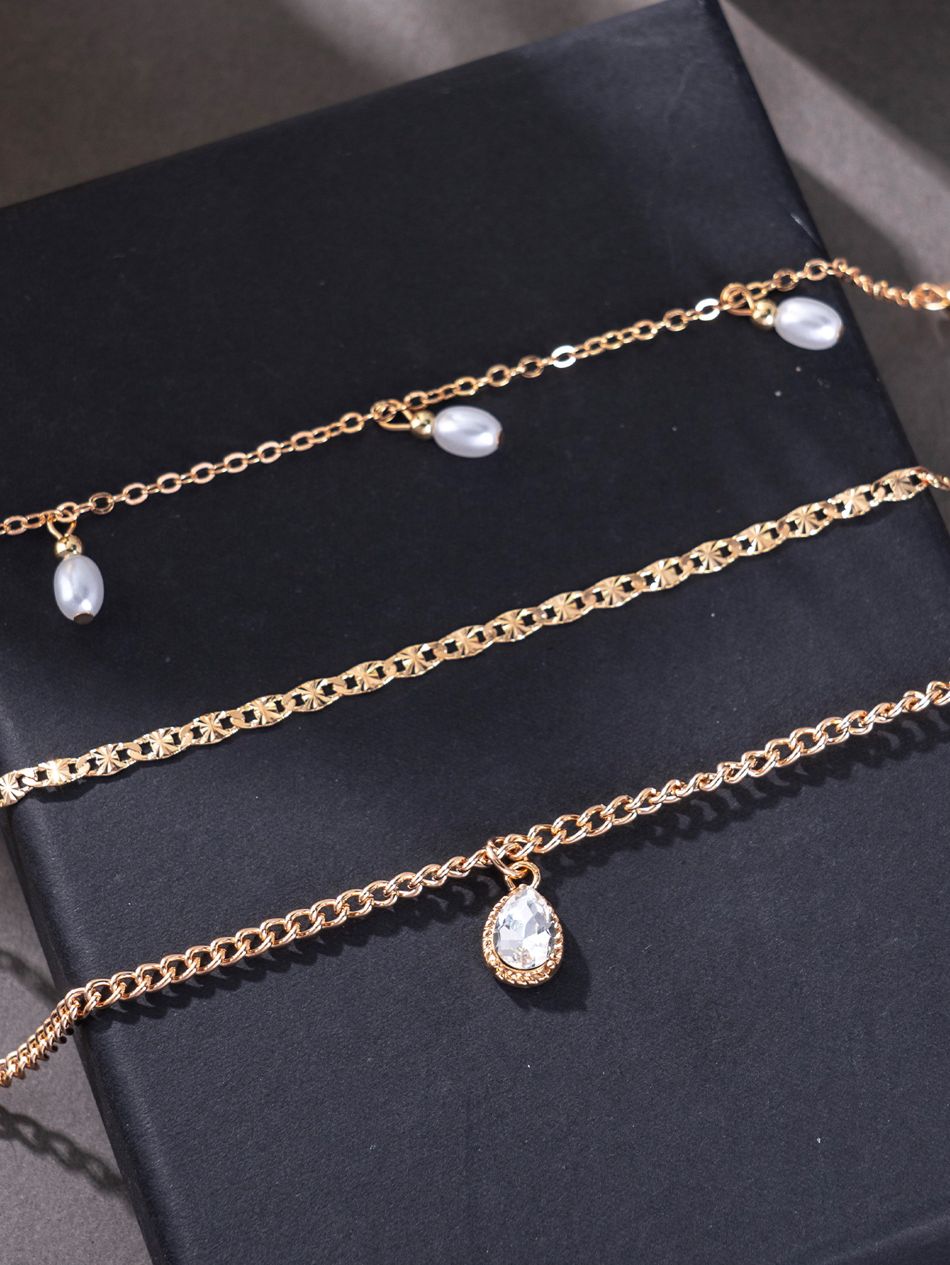 Trendy Multi-Layered Necklace with Faux Pearl and Water Drop Pendant, Fashionable Gold Choker for Women