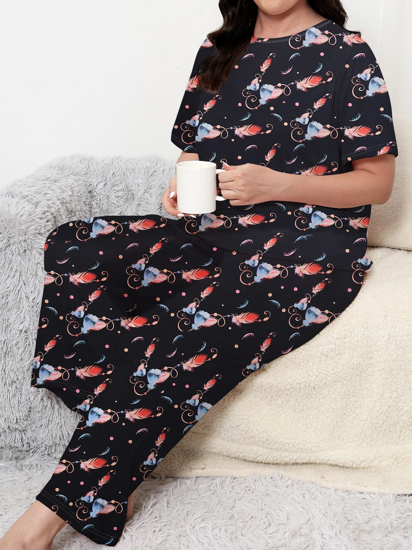 Plus pajama set short sleeved pants comfortable and loose fitting The clothes at home can be worn very large 250427