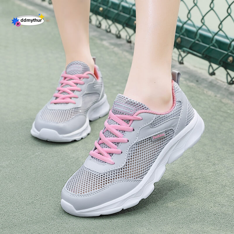 2025 Summer New Versatile Sports Large Mesh Breathable Hollow Women's Casual Shoes Korean Version Lace ddmythur