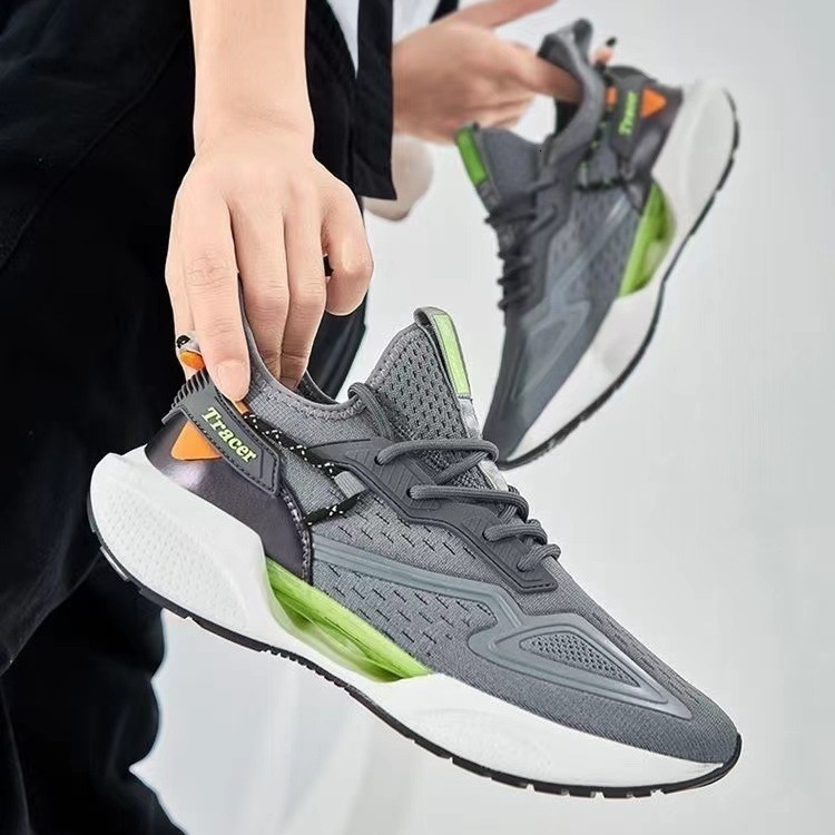 Designer's new soft soled breathable sports and leisure running shoes, woven mesh Korean version multifunctional fashion shoes, men's white 