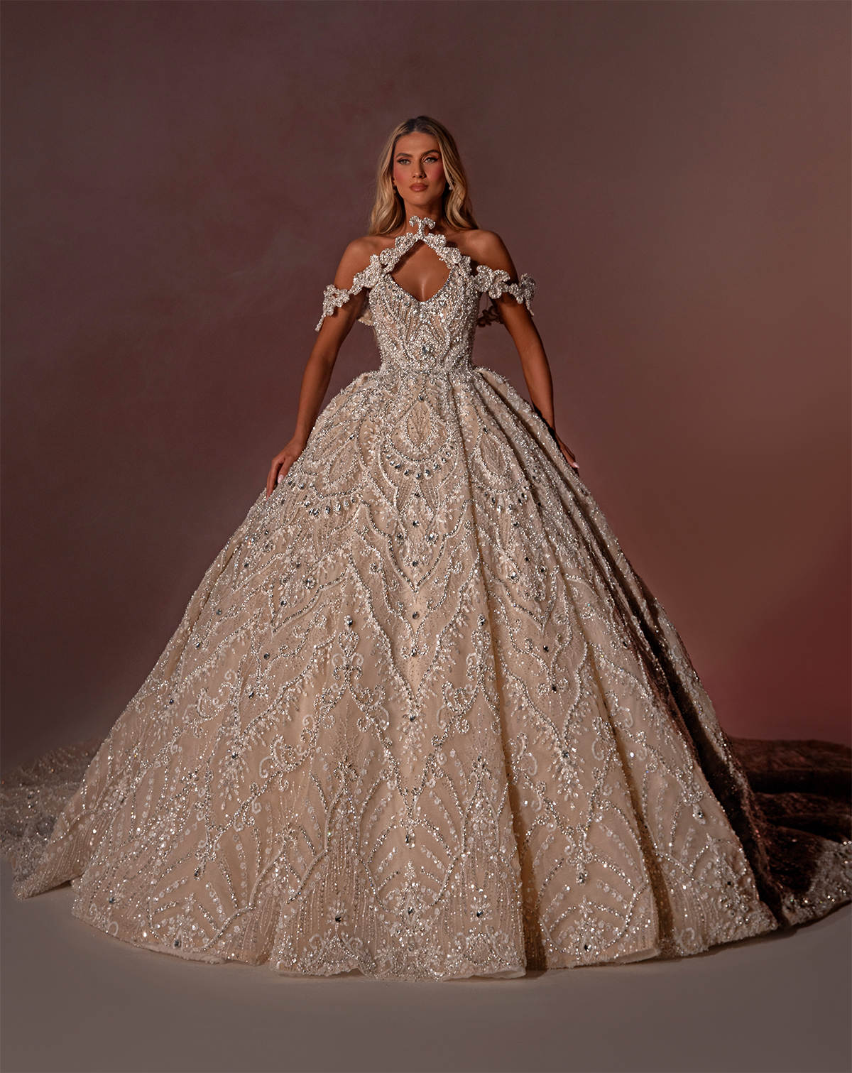 Gorgeous Wedding Dress For Women Off Shoulder Sleeveless Bridal Gown Crystal Sequins Sweep Train Dresses Custom Made vestidos de novia