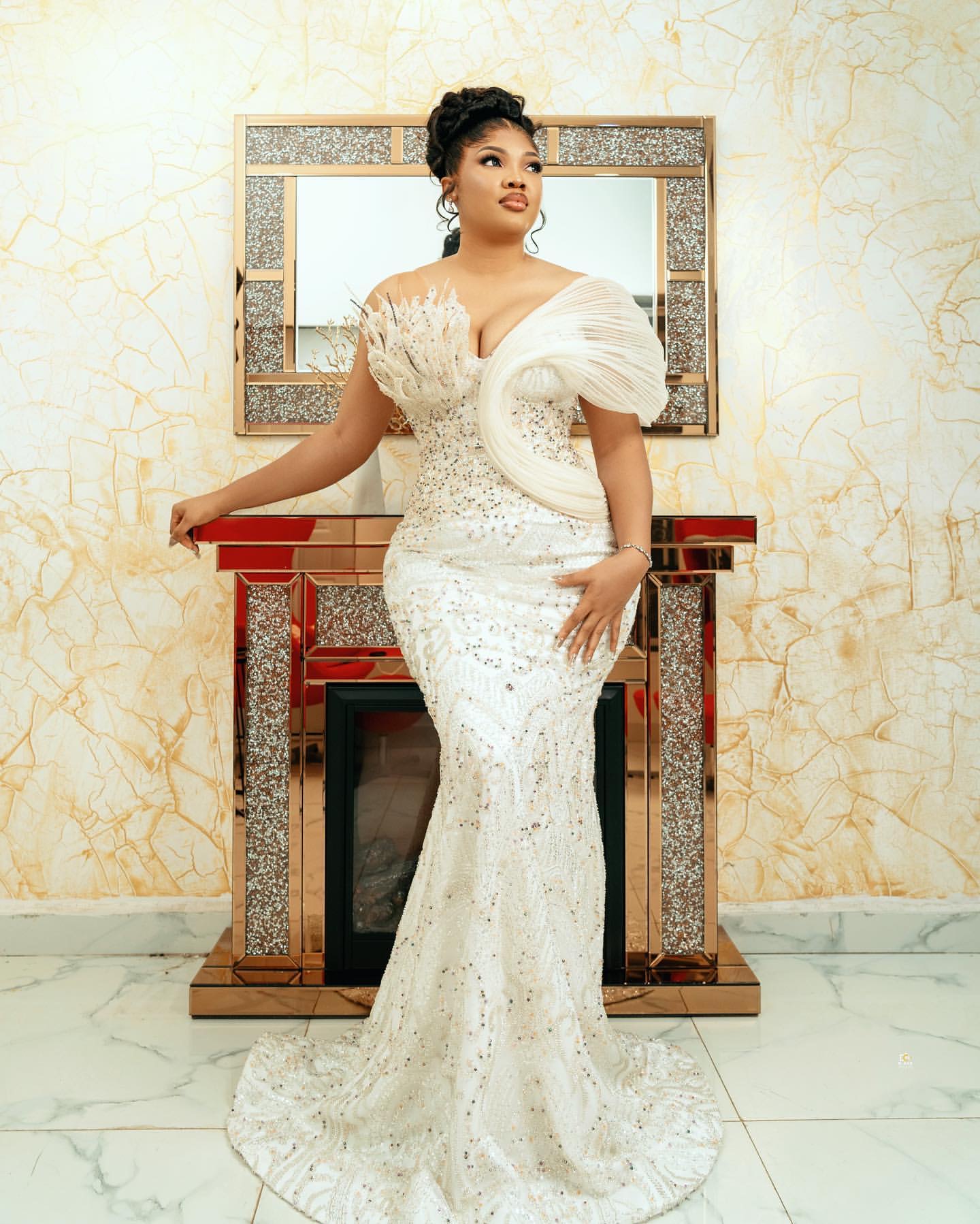 Ivory Mermaid Plus Size Prom Dresses 2025 Crystals Beaded Sequined Deep V-neck Evening Formal Party Second Birthday Engagement Gowns Dress For Special
