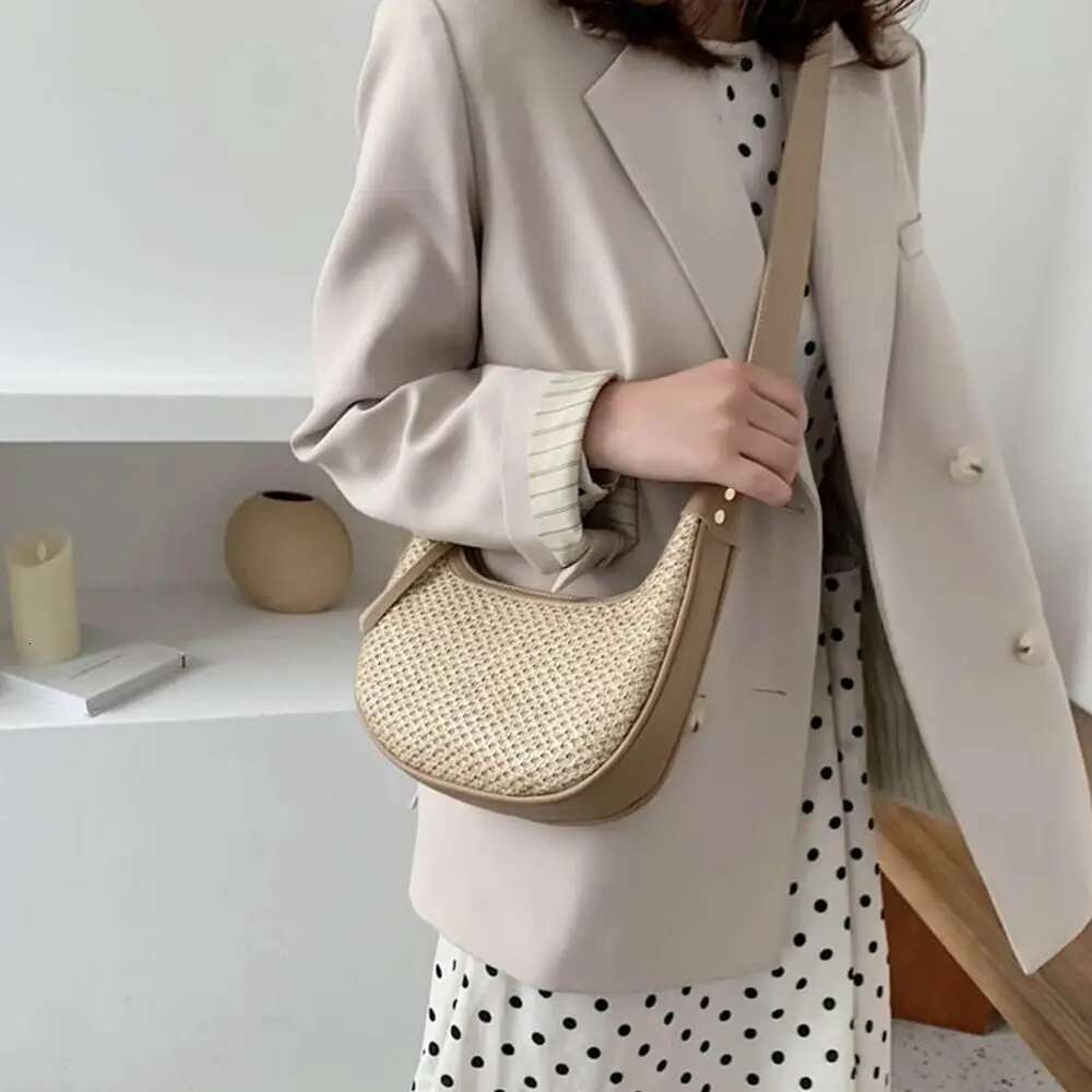 Casual Summer Woven Straw Designer Bohemian Single Shoulder Leisure Vacation Crossbody Hobo Bag Ladies/Girls