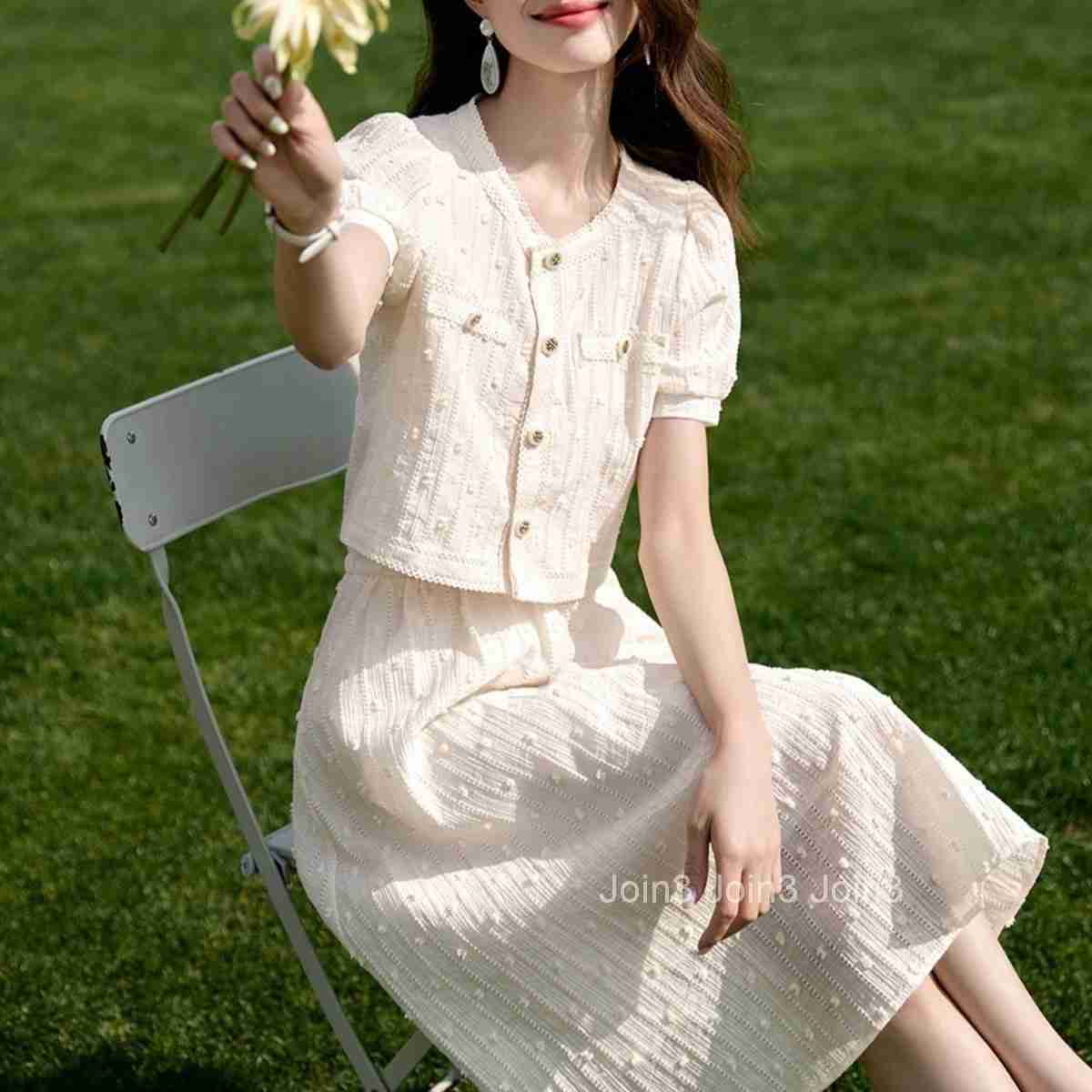Temperament Small Fragrance Fashionable Texture Set 2025 Summer New Shirt Half Skirt Womens Set
