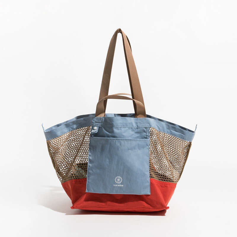 Summer dopamine color blocked mesh niche men's and women's single shoulder tote foldable storage large beach bag, 2025 new casual versatile 