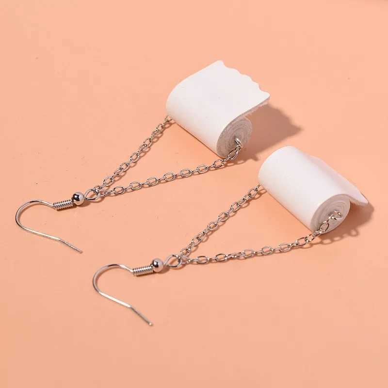 Womens Chic Design Dangle Earrings Creative Funny Simulation Toilet Paper Pendant Earring Female Personality Unusual Jewelry Y250510