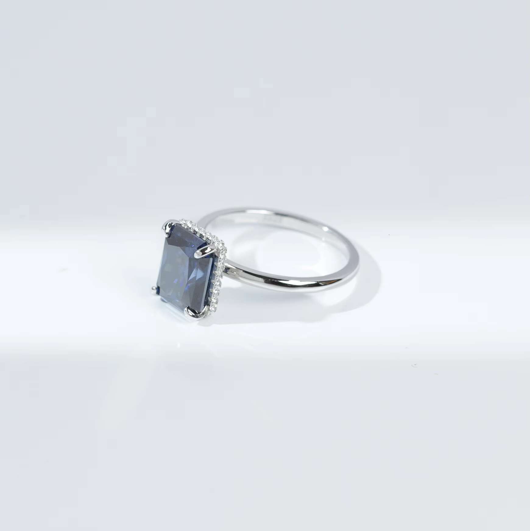 8 Adodo S925 Sterling Silver Ring Light Luxury 4Carat 8*10 Royal Blue Rectangle Radiant Moissanite Engagement Diamond Ring